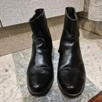 بوت چرم طبیعی زنانه سایز ۳۷ و ۳۸ کوچک