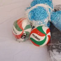 تور والیبال .تور فوتبال و توپ والیبال