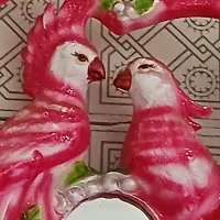 مجسمه پرنده صورتی