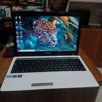 لپ تاپ برند ASUS سفید رنگ