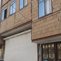 یک دستگاه ساختمان سه طبقه کامل