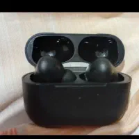 ایر پاد اپل به همراه سیم شارژر اپل