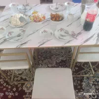 نهار خوری در حد نو چهل روز خریداری شده