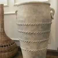 گلدان پتینه شده