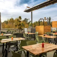 استخدام در کافه رستوران باریزو