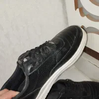 کتونی tommy