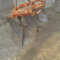 فروش قطعات تراکتوردره شهر