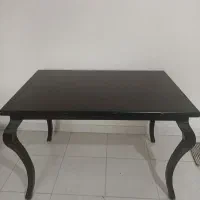 میز چوبی چهار نفره