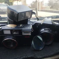 دو عدد دوربین قدیمی المپیوس و یاشیکا در حد تو