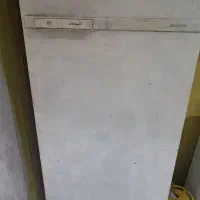 یخچال فریز آزمایش