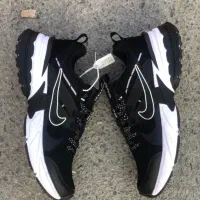 کتونی مد۱۴۰۵