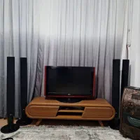 تلویزیون ومیز با هم شش میلیون