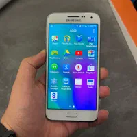سامسونگ Galaxy E5 با حافظهٔ ۱۶ گیگابایت