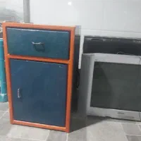 تلویزیون ۲۱ اینچ سونی سالم با یه کمد|تلویزیون و پروژکتور|شیراز, گلشن|دیوار