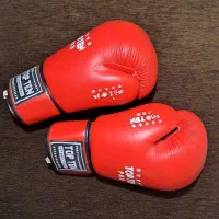 لوازم بوکس و موی تای|تجهیزات ورزشی|فردیس, داوری|دیوار