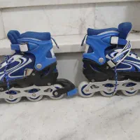 دو جفت اسکیت ورزشی سالم و مرتب