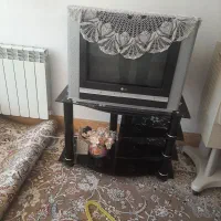 تلوزیون ۲۱ اینج ال جی همراه ویدئو و سی دی خور|تلویزیون و پروژکتور|ایلام, |دیوار