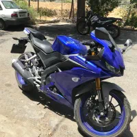 یاماها r15
