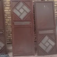 درب ورودی ساختمان