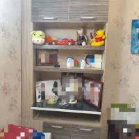 میز تحریر کتابخانه دار