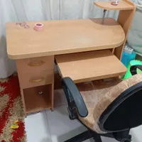 میز کامپیوتر به همراه صندلی