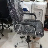 صندلی مدیریت و کارمندی پشت بلند|صندلی و نیمکت|قم, کلهری|دیوار