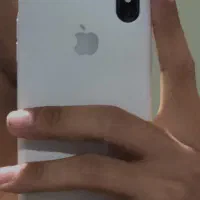 اپل iPhone X با حافظهٔ ۶۴ گیگابایت