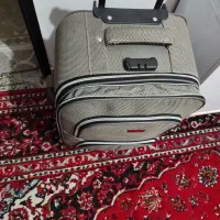 چمدان بزرگ|کیف، کفش، کمربند|خرم‌آباد, |دیوار