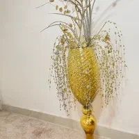 گلدان طلایی