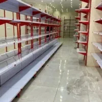 متصل به دیوار قفسه