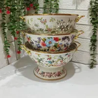 آبکش و سینی زیرش