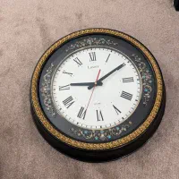 ساعت دیواری