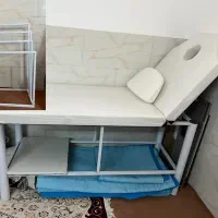 تخت فیشیال،ماساژ،مژه واپلاسیون و جا حوله ای