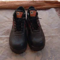 ایمنی وکفش محکم وبادوام