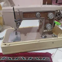 چرخ خیاطی گلدوزی و دکمه مادگی زن ژاپنی
