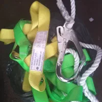 ۴ عدد کمربند ایمنی|کیف، کفش، کمربند|تهران, فرودگاه مهرآباد|دیوار