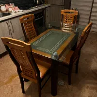 میز ناهار خوری ۴ نفره