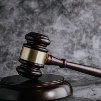 دعوت به همکاری در دفتروکالت