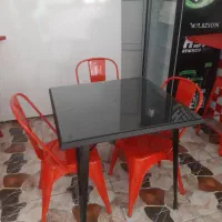میز و صندلی