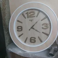 ساعت دیواری