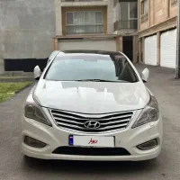 آزرا گرنجور ۲۰۱۲