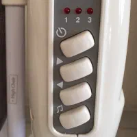 صندلی غذا و تاب برقی برند مامالاور سنگاپور|اسباب و اثاث بچه|مشهد, سجاد شهر|دیوار