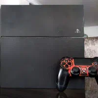 در حد نو و تمیز PS4 fat 500gb