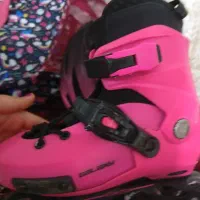 اسکیت همراه با کلاه و کیف