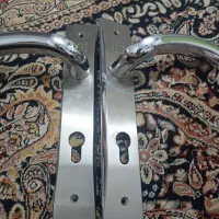 دستگیره و قفل درب