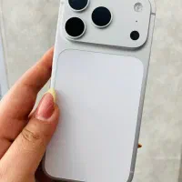 Iphone 17pro silver 256 سلامت باتری 100درصد