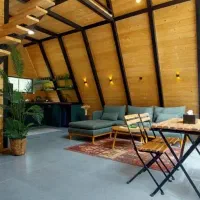 کلبه-سویسی-ساحلی-و-جنگلی