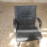 4عدد صندلی در حد نو