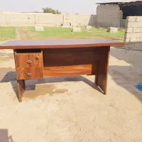 میز و صندلی نو و شیک