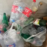 بطری آب و نوشابه